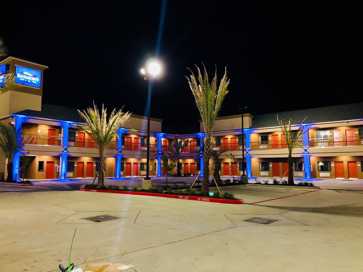 Отель Baymont By Wyndham Houston Hobby Airport Экстерьер фото